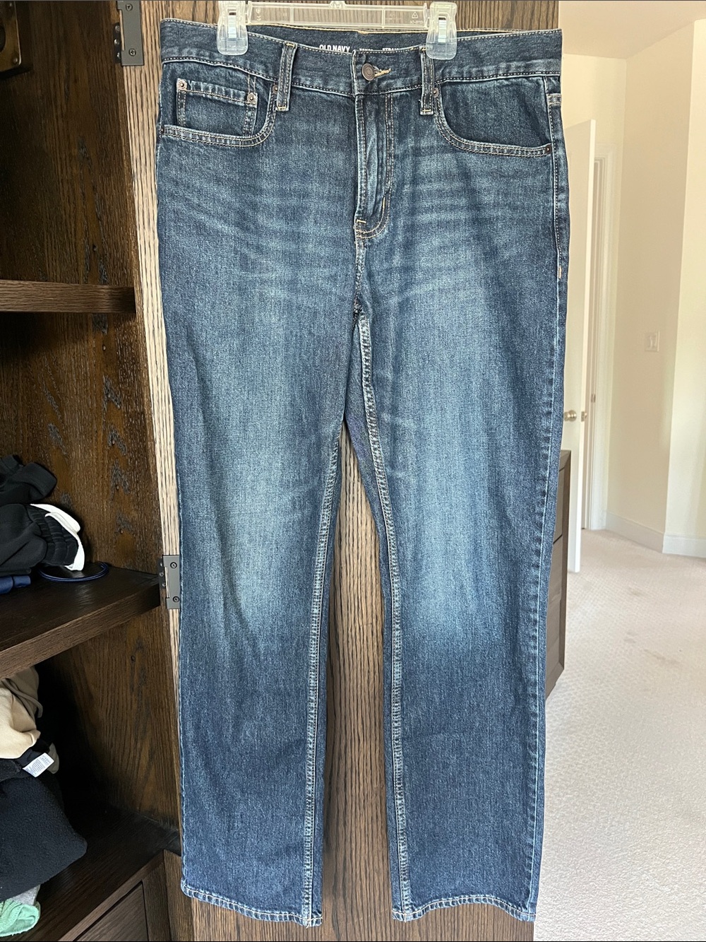 Old Navy Men's Straight Jeans in Classic Blue Wash
